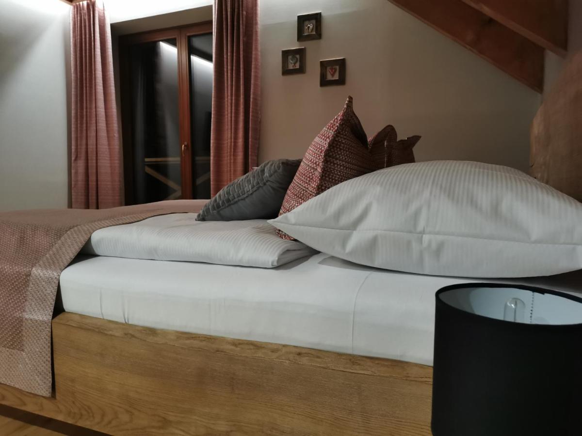 Koliba Na Vrsku Hotel Bytca ภายนอก รูปภาพ